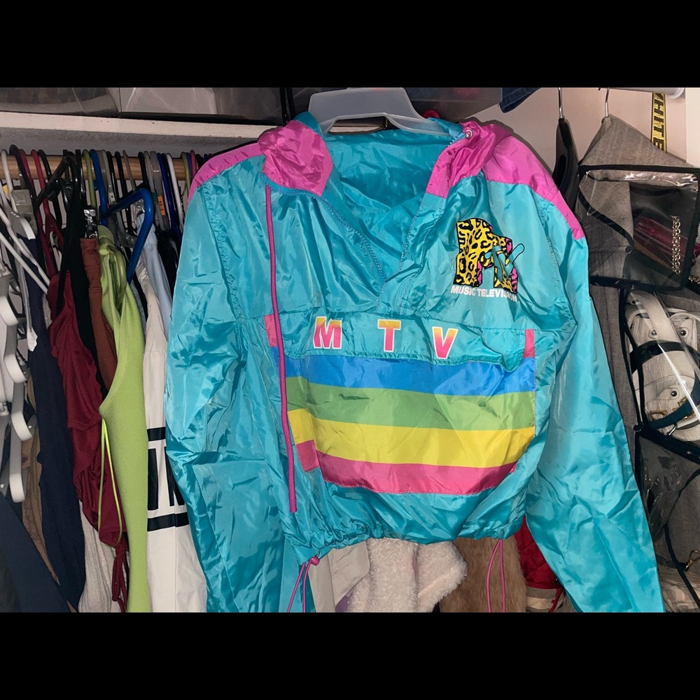 MTV windbreaker
